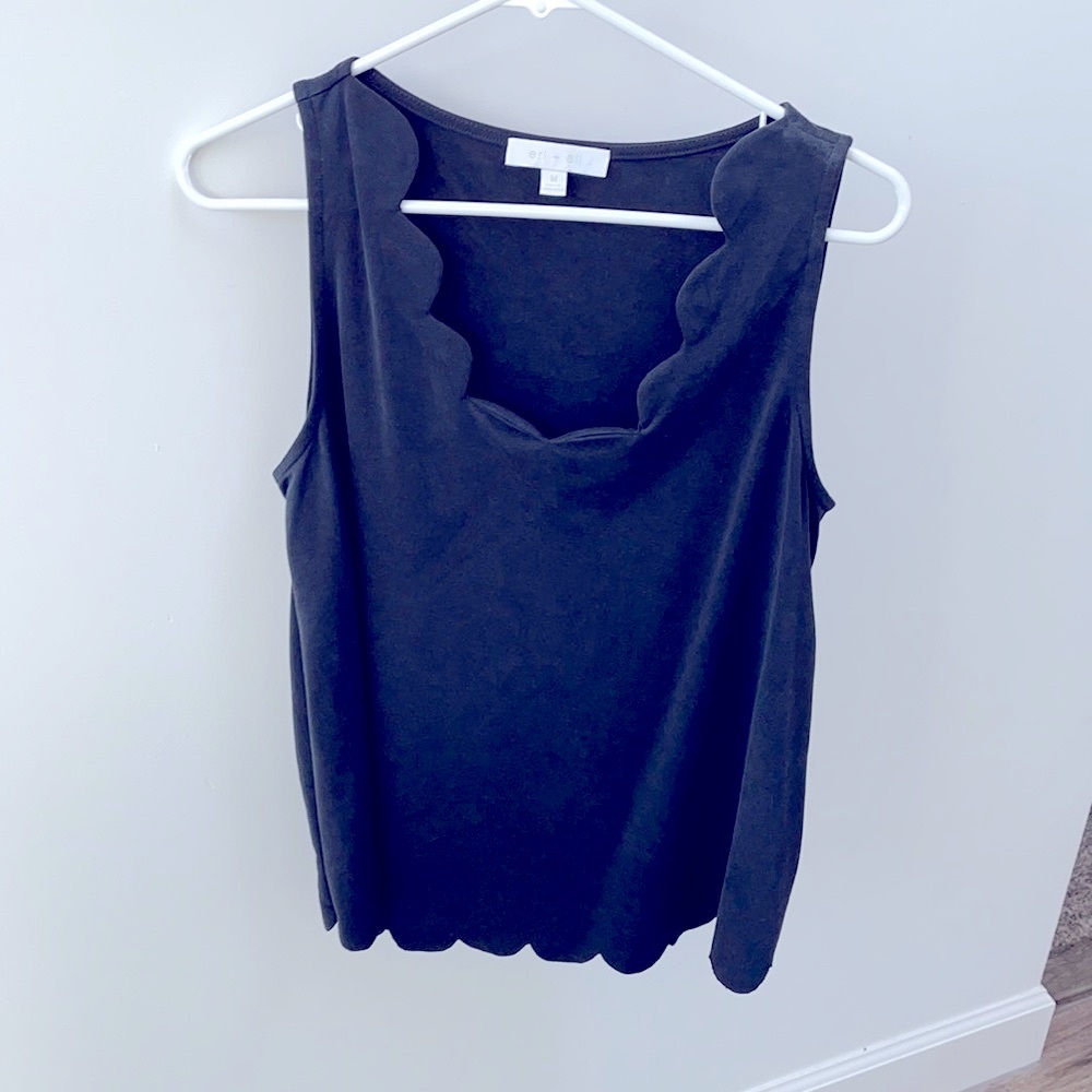 Scalloped tank 🩵